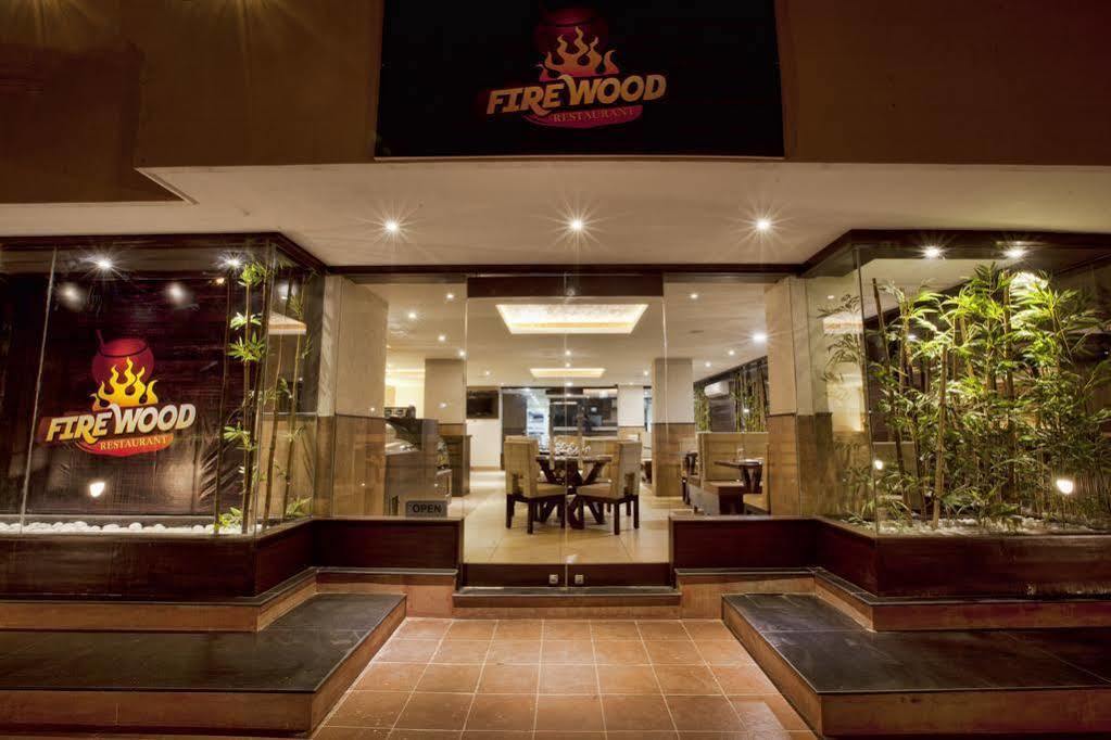 Treebo Trend Woodsvilla Suites Bapu Nagar Jaipur Exterior foto