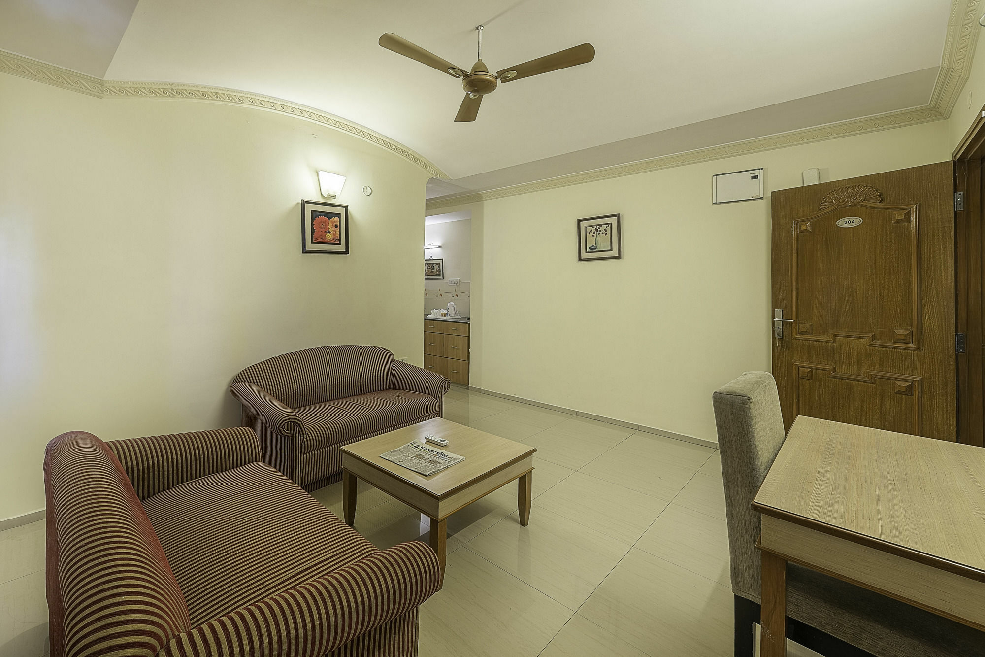 Treebo Trend Woodsvilla Suites Bapu Nagar Jaipur Exterior foto
